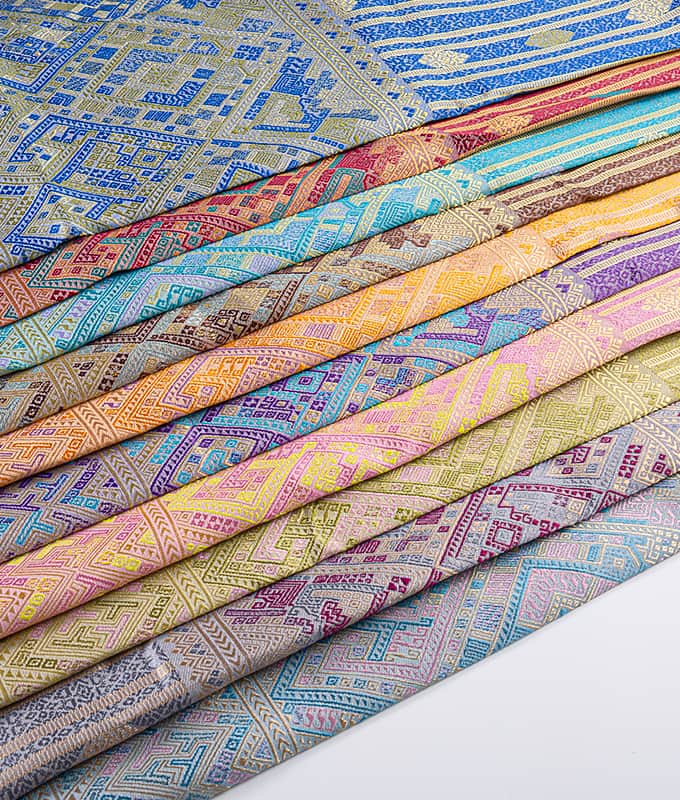 ผ้า Jacquard โพลีเอสเตอร์กลวงสำหรับผ้าซิ่นแบบดั้งเดิมของลาว